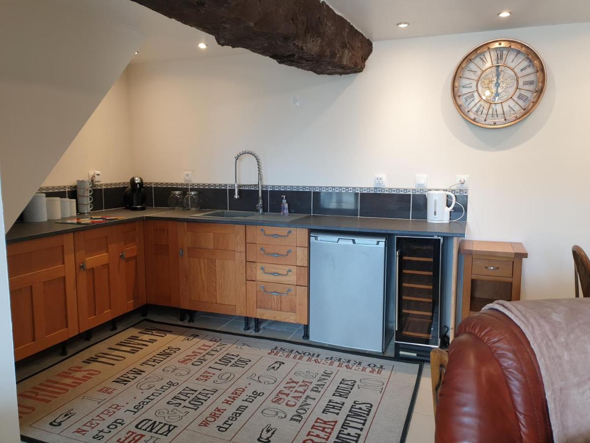 Bed and Breakfast Le Petit Dragon Plumaudan Экстерьер фото